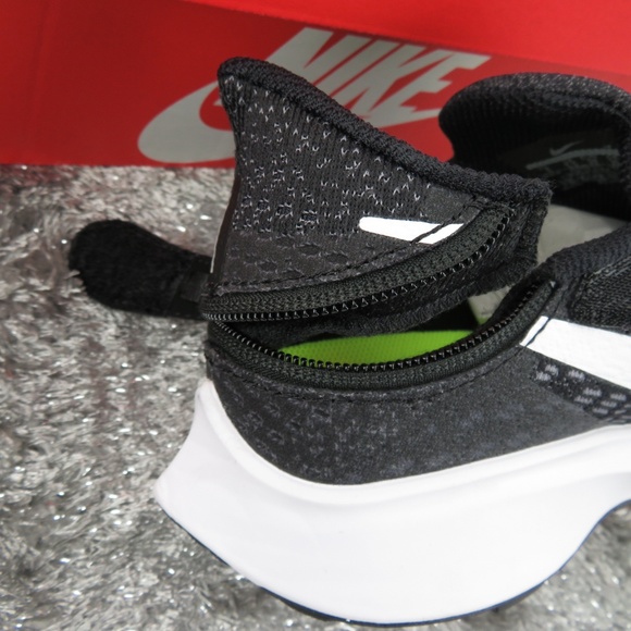 Nike Air Zoom Pegasus Sneakers - Picture 6 of 7